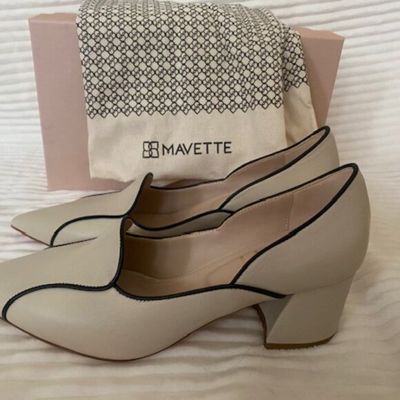 Beautiful Mavette cream pumps -- never worn! - Picture 8 of 8